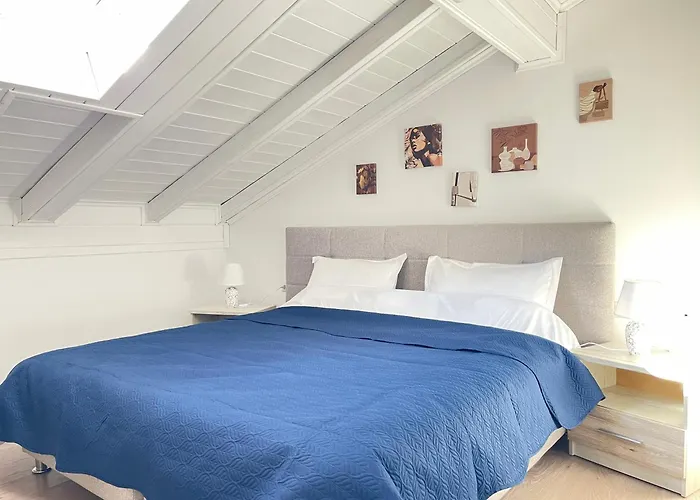 Loris Central Apartment